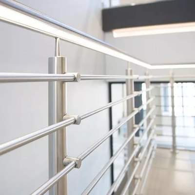 Pegangan balkon stainless steel luar ruangan Tangga Langkan Dan Pegangan Tangan
