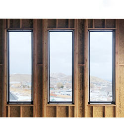 Double Glazed Dengan Badai Dampak Kaca Ayunan Jendela Gambar Gantung Horizontal Aluminium