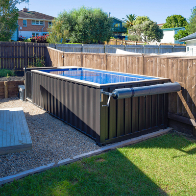 40FT Prefab Ukuran Disesuaikan Dan Kolam Renang Kontainer Warna Dengan Bahan Baja Dengan Sistem Listrik Dan Plumping