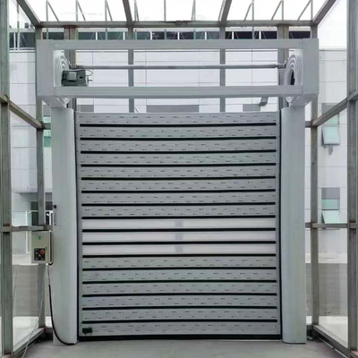 Bahan Paduan Aluminium Rana Rol Berkecepatan Tinggi Dan Pintu Panel Keras Warna Disesuaikan dengan Insulasi Busa