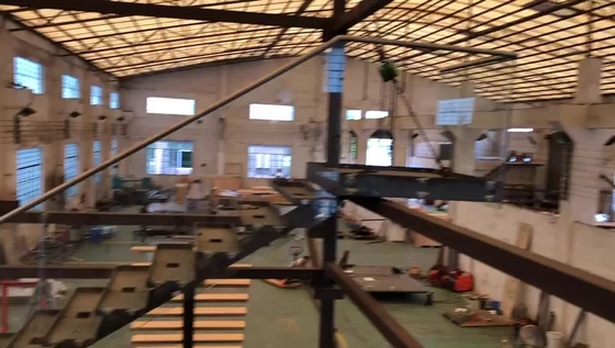 Gaya Australia Dalam Ruangan Menghemat Ruang Loft Tangga Kayu Tapak Tangga Lurus Mengambang