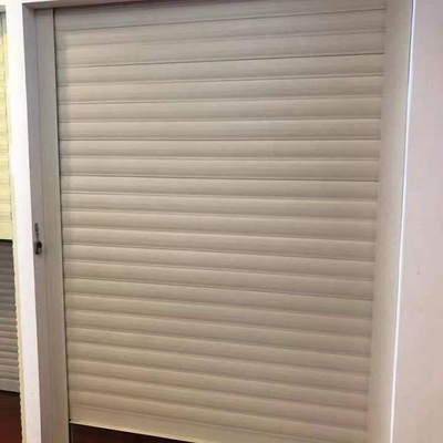Pintu Garasi Otomatis Seng Galvanis Panas Tahan Angin Bermotor Rollup Shutter