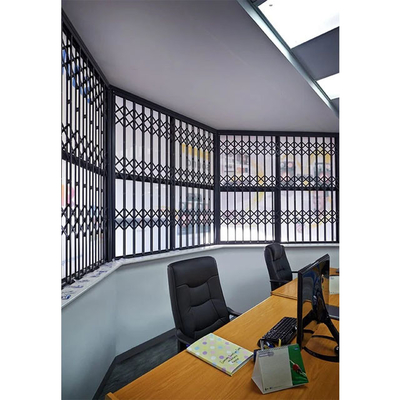 Jendela Bingkai Aluminium Concertina Grille Villa Tahan Lama Dengan Bar Pencuri