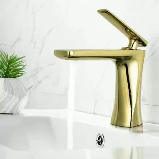 Faucet Mixer Sanitary Ware Warna Emas Single Handle Water Basin Wastafel Keran untuk Kamar Mandi